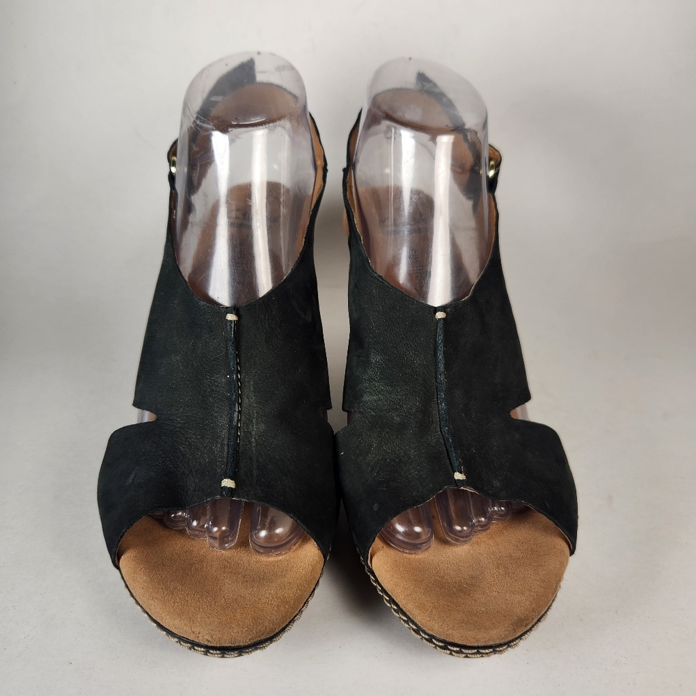 CLARKS Women’s Sandals Size 9 Black Wedge Cork Open Toe Shoes Cushion Soft - Picture 3 of 10